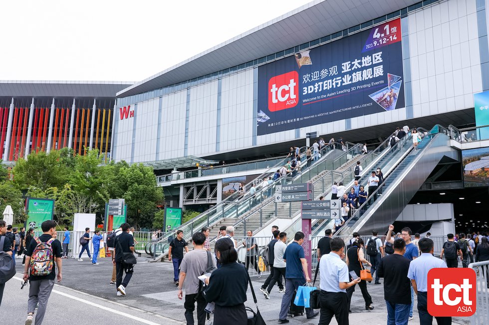 Visitors make their way inside Shanghai's NECC for TCT Asia 2023