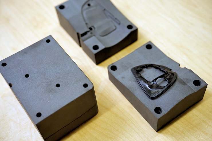 Injection molding inserts in Formlabs Nylon 12 Powder.jpg